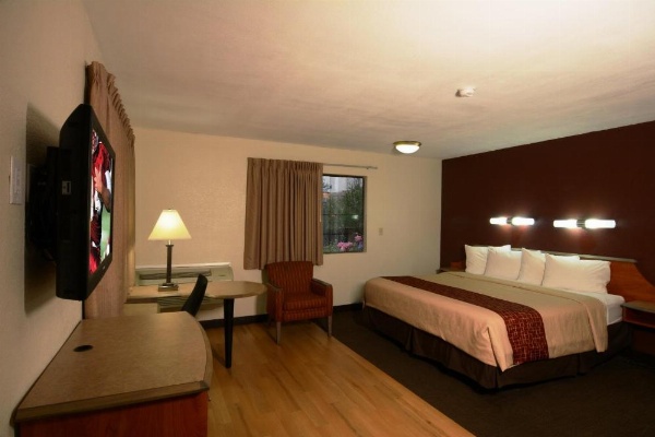 Red Roof Inn San Dimas - Fairplex image 21