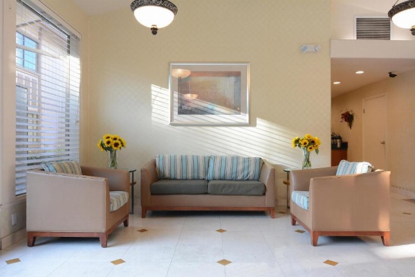 Red Roof Inn San Dimas - Fairplex image 5